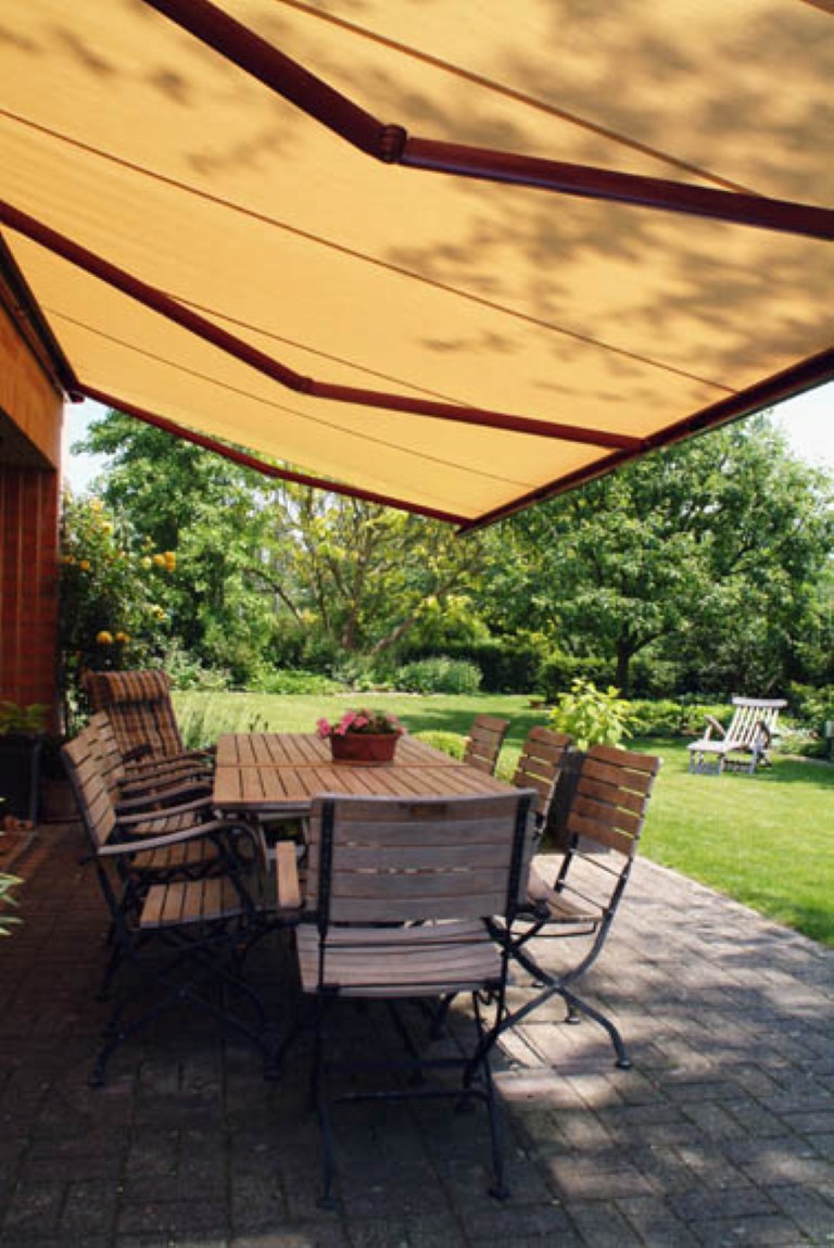 BX 260 HAROL
Ludloff
Afrikalaan 13
B-3080 Tervuren
02 767 84 06
juni 2004